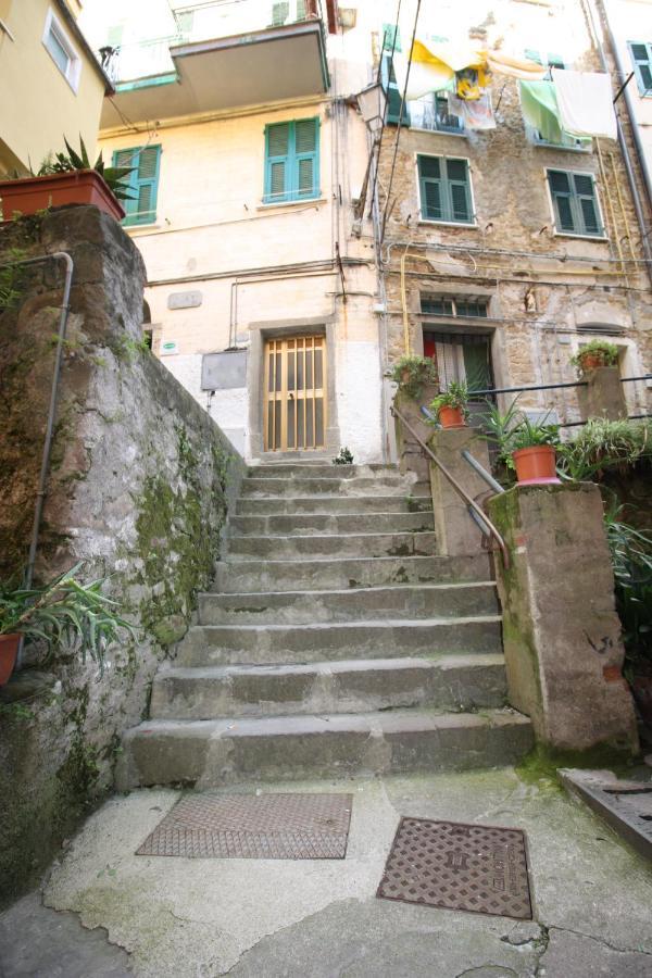 Camera Rio In The Center City In Riomaggiore Luaran gambar