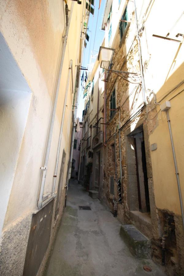 Camera Rio In The Center City In Riomaggiore Luaran gambar